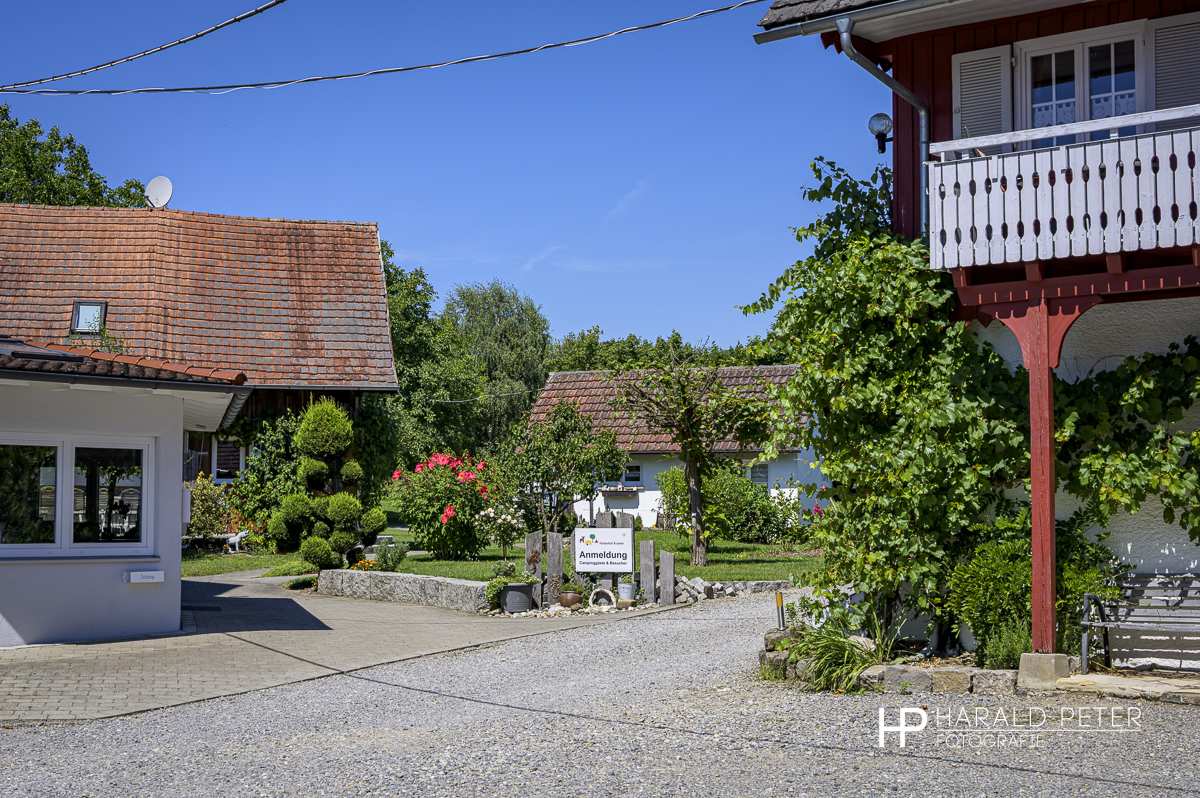 Ferienhof Kramer die Einfahrt und der Empfang